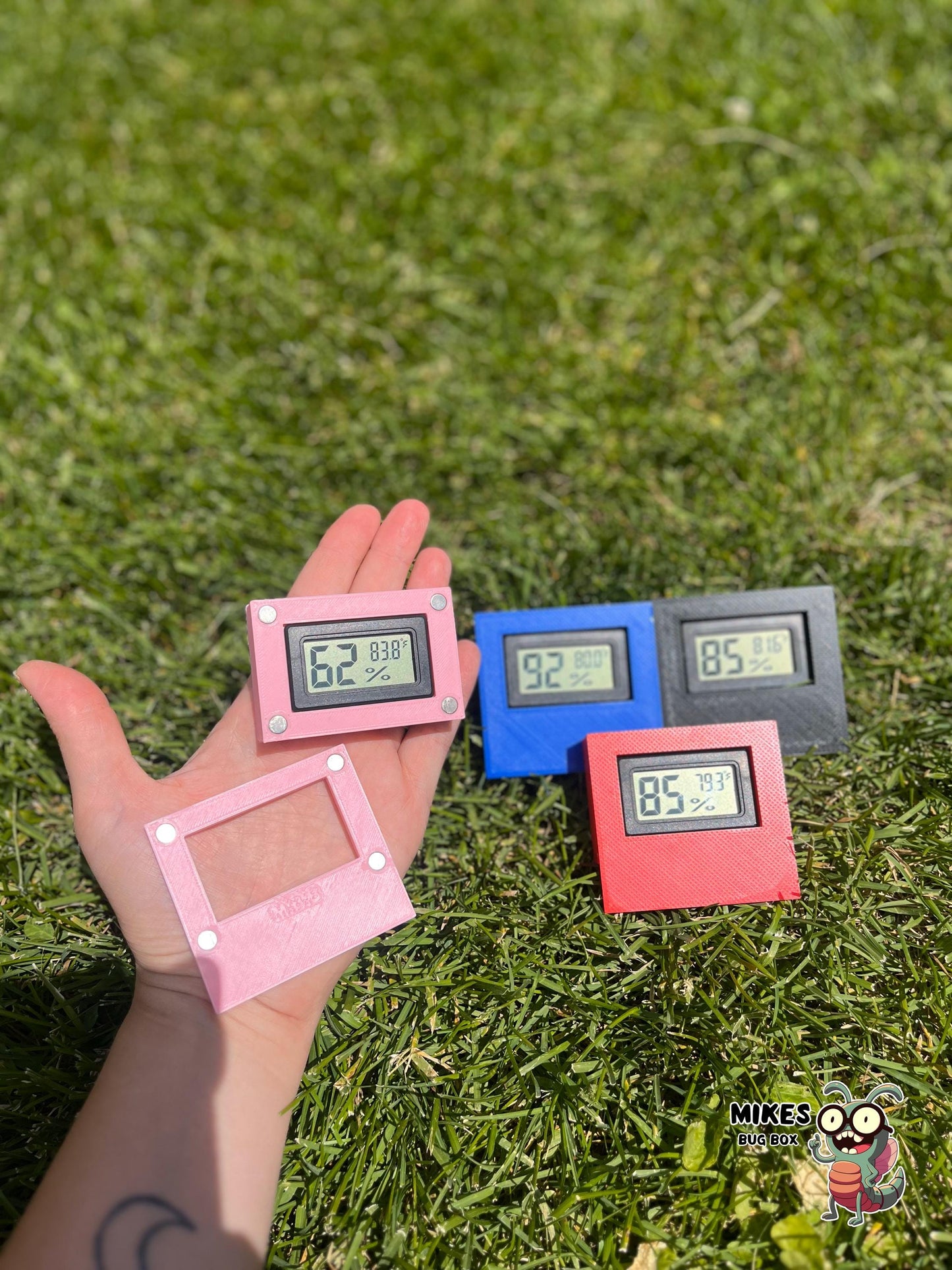 Magnetic Temp & Humidity Gauge Mount – for Isopods, Millipedes, Tarantulas